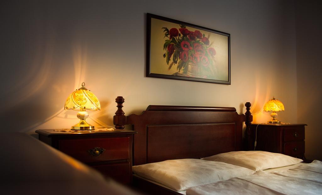 Joli Guesthouse Ordacsehi Esterno foto