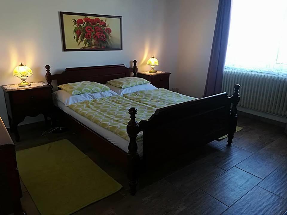 Joli Guesthouse Ordacsehi Esterno foto