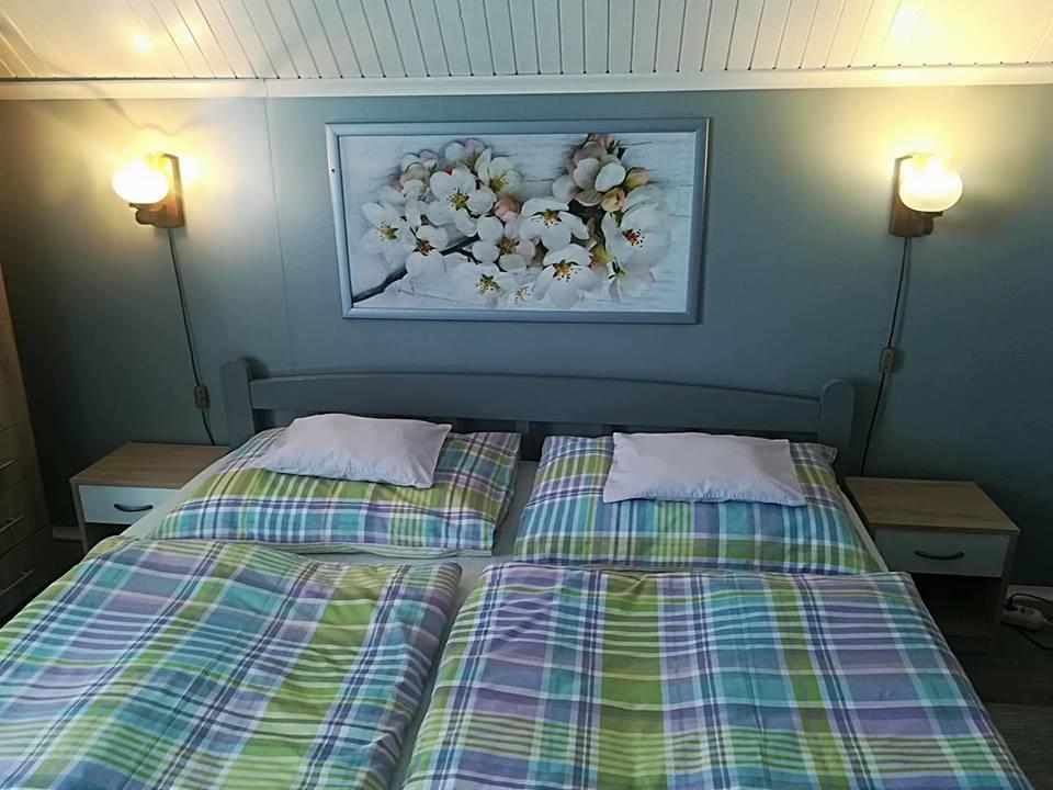Joli Guesthouse Ordacsehi Esterno foto