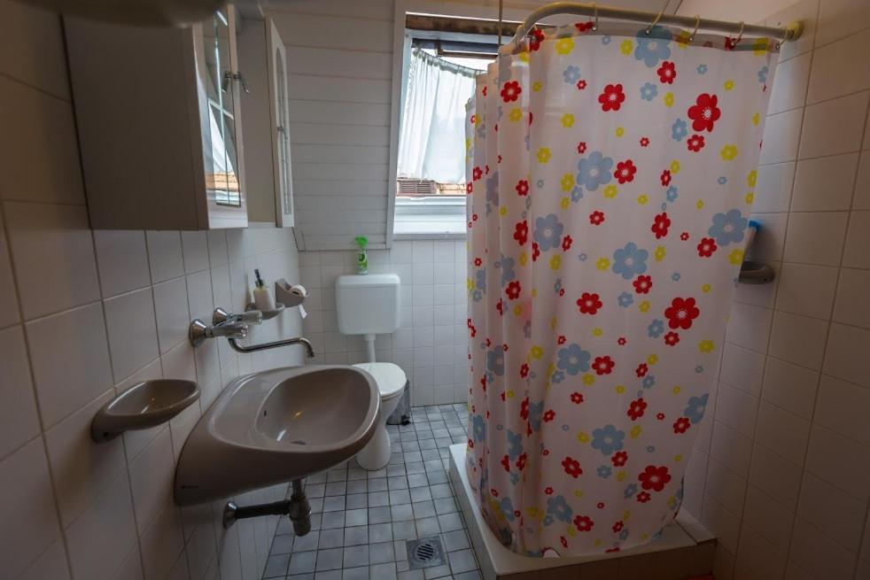 Joli Guesthouse Ordacsehi Esterno foto